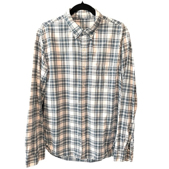 J. Crew Men’s Button Down shirt lightweight Oxford Cloth - EUC - Picture 1 of 3